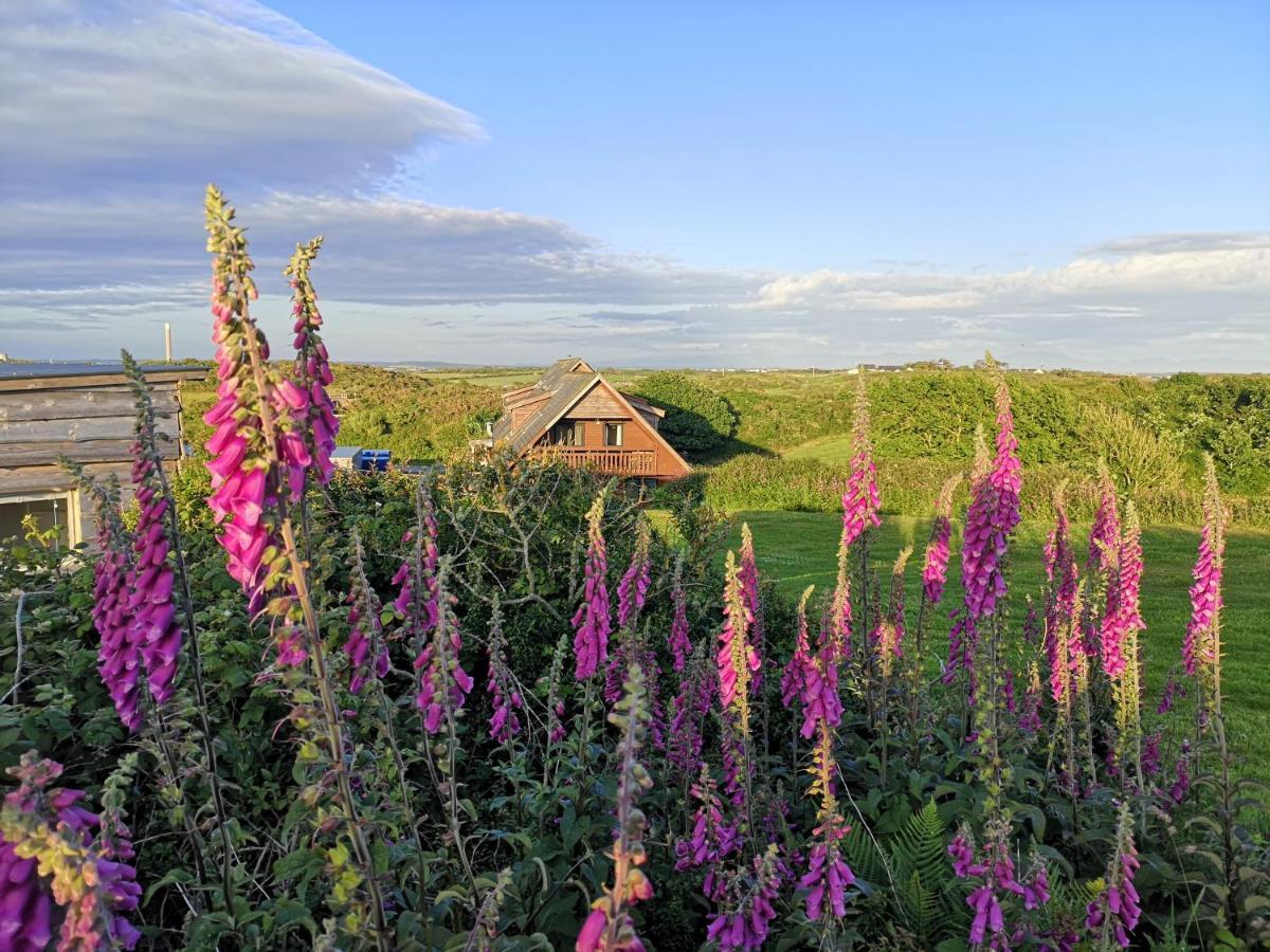 Anglesey Outdoors Albergue Holyhead Exterior foto