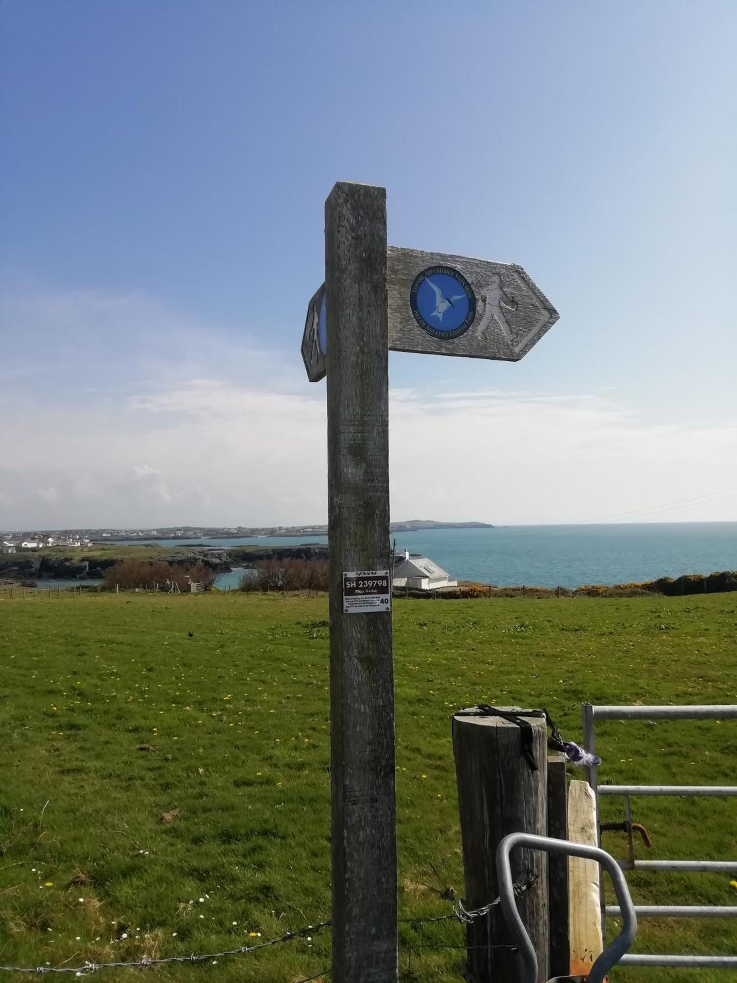 Anglesey Outdoors Albergue Holyhead Exterior foto