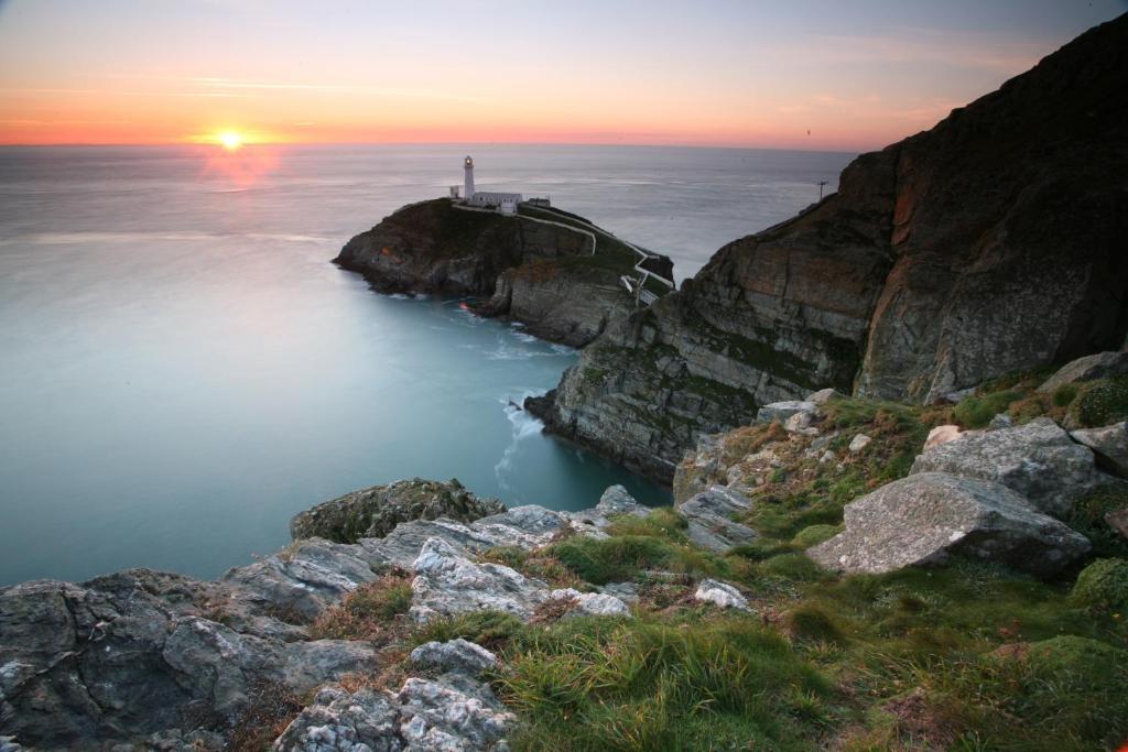 Anglesey Outdoors Albergue Holyhead Exterior foto