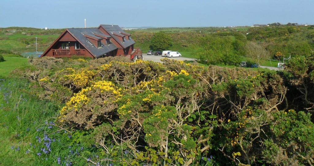 Anglesey Outdoors Albergue Holyhead Exterior foto