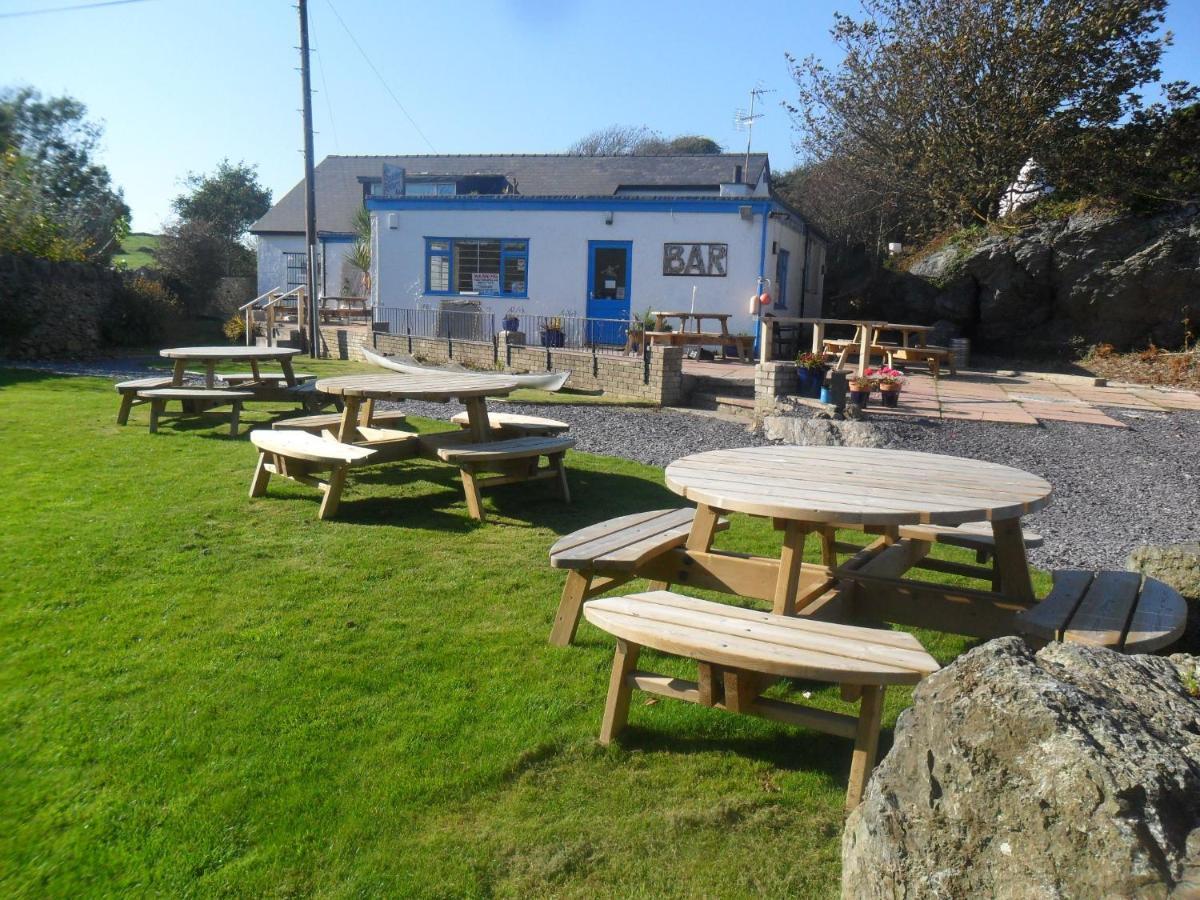 Anglesey Outdoors Albergue Holyhead Exterior foto